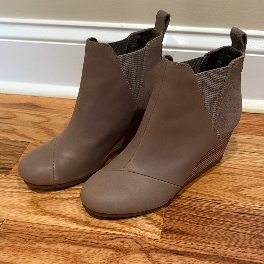 Toms Tan Ankle Boots